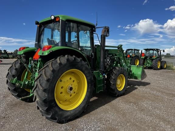 Image of John Deere 6105M equipment image 2