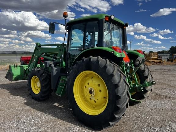 Image of John Deere 6105M equipment image 3