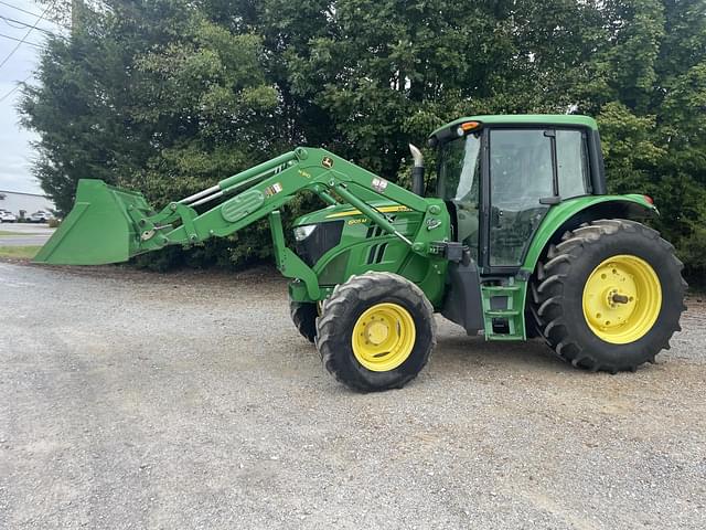 Image of John Deere 6105M equipment image 1