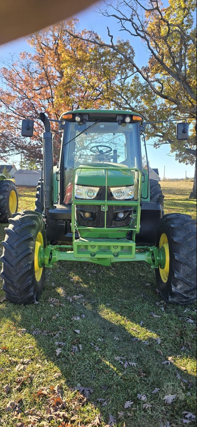 Image of John Deere 6105M equipment image 1