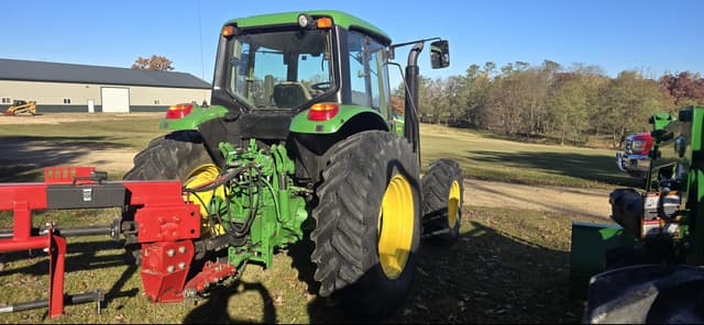 Image of John Deere 6105M equipment image 4