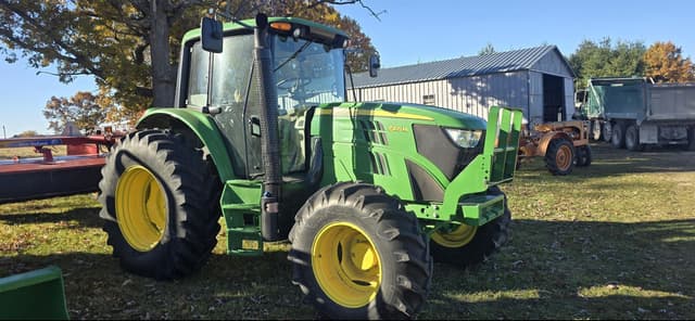 Image of John Deere 6105M equipment image 2