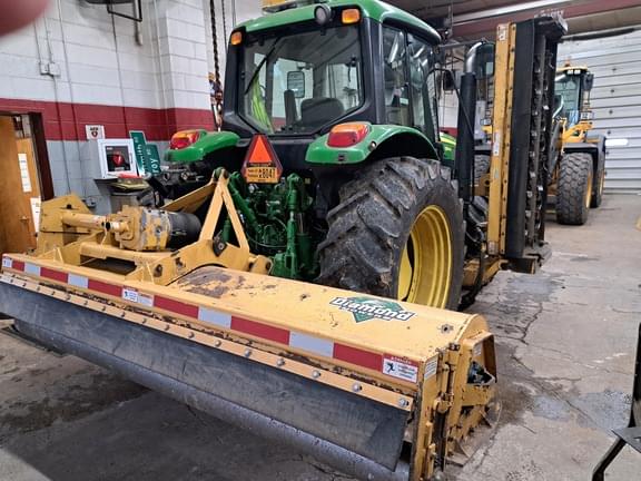 Image of John Deere 6105M equipment image 3