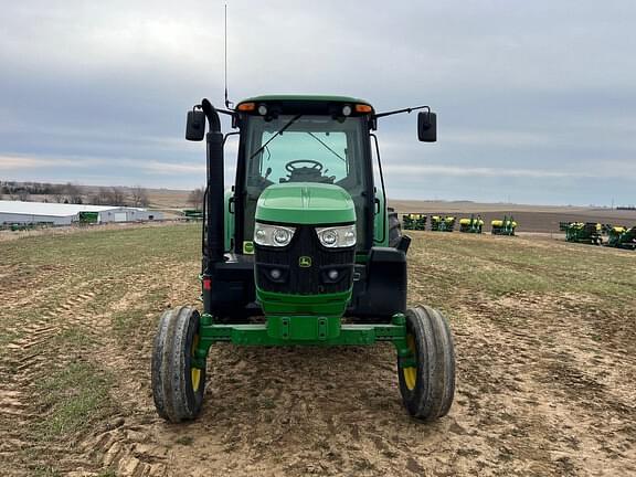 Image of John Deere 6105M equipment image 2