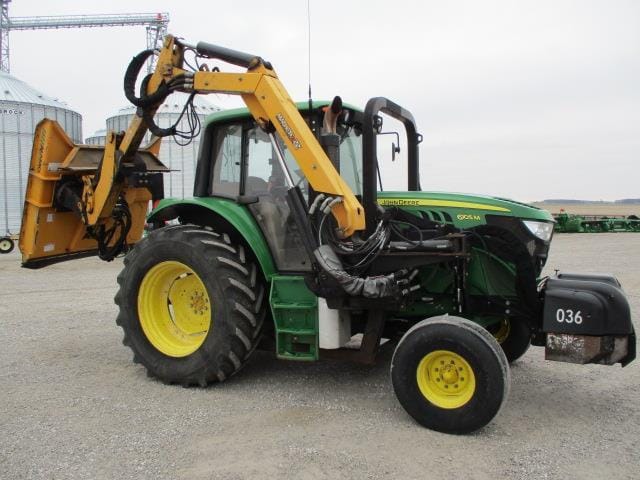 2014 John Deere 6105M Equipment Image0