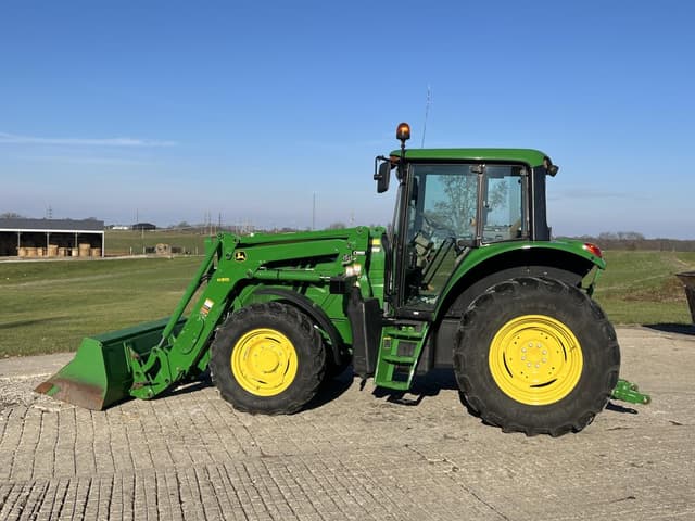 Image of John Deere 6105M equipment image 2