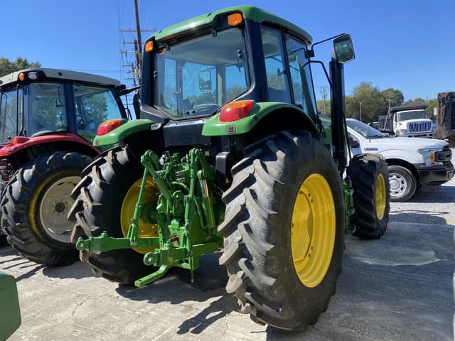 Image of John Deere 6105M equipment image 2