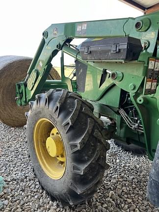 Image of John Deere 6115D equipment image 2