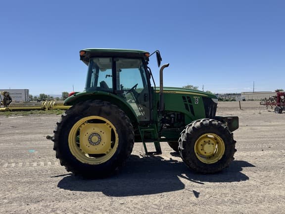 Image of John Deere 6115D equipment image 4