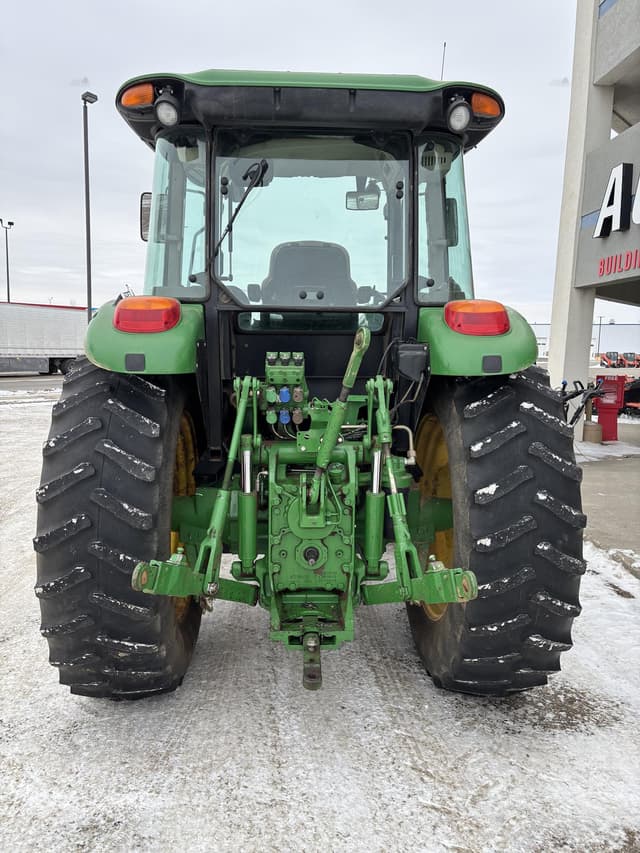 Image of John Deere 6115D equipment image 2