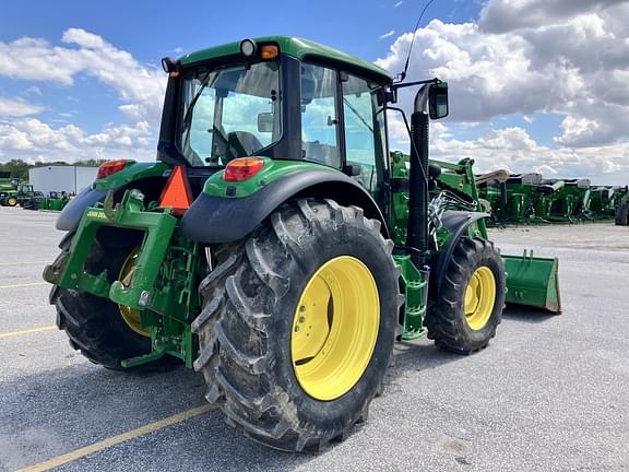 Image of John Deere 6115M equipment image 4