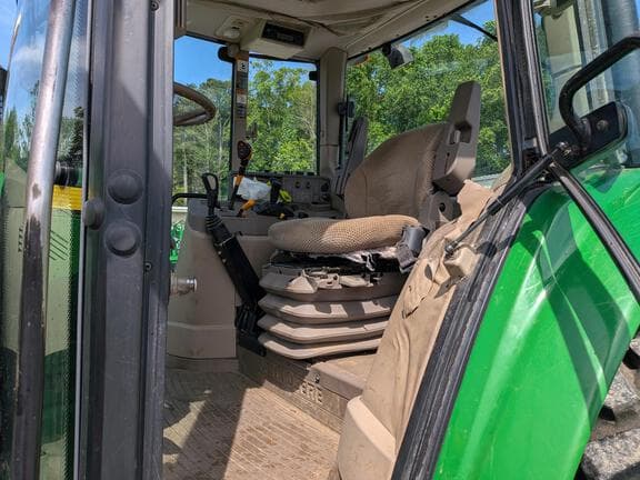 Image of John Deere 6115M equipment image 3