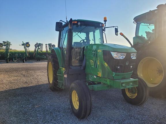 Image of John Deere 6115M equipment image 1