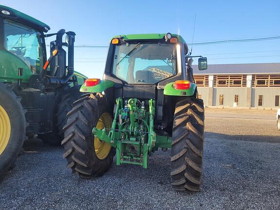 Image of John Deere 6115M equipment image 2