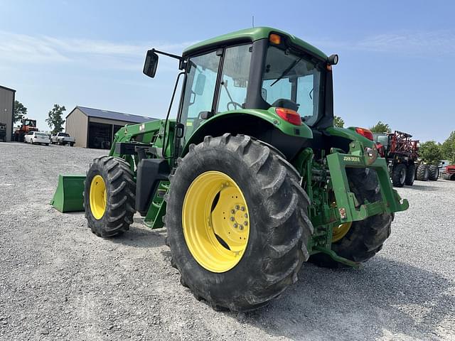 Image of John Deere 6115M equipment image 4