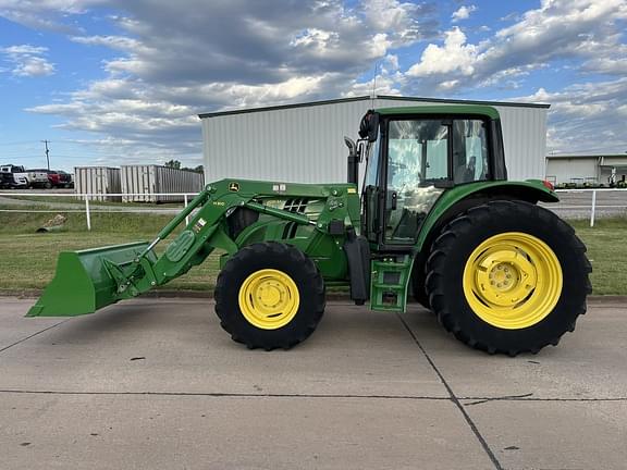 Image of John Deere 6115M equipment image 1