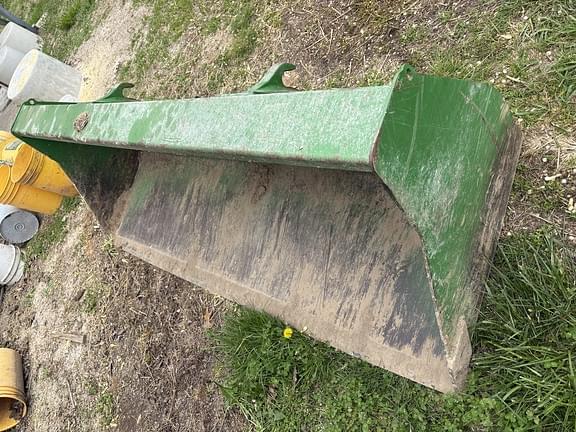 Image of John Deere 6115M equipment image 2