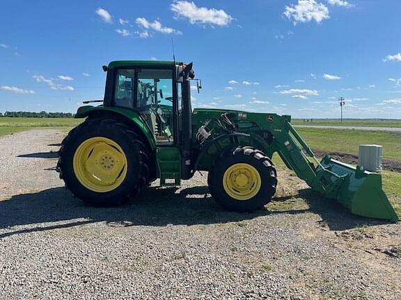 Image of John Deere 6115M equipment image 1