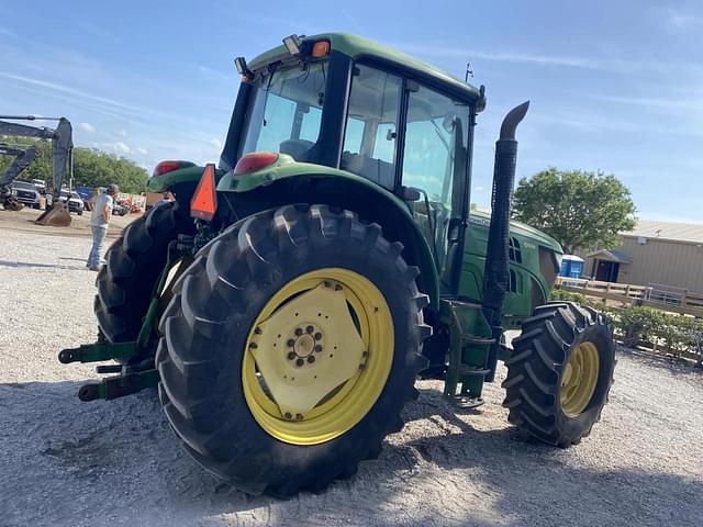 Image of John Deere 6115M equipment image 3