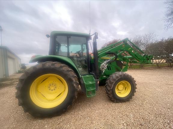 Image of John Deere 6125M equipment image 4