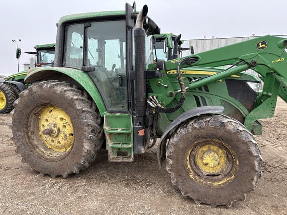 Image of John Deere 6125M equipment image 3