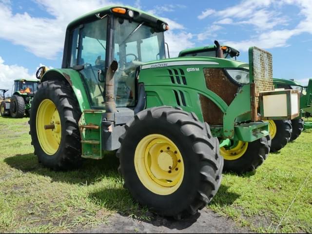 Image of John Deere 6125M equipment image 1