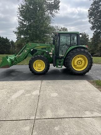 Image of John Deere 6125M equipment image 1