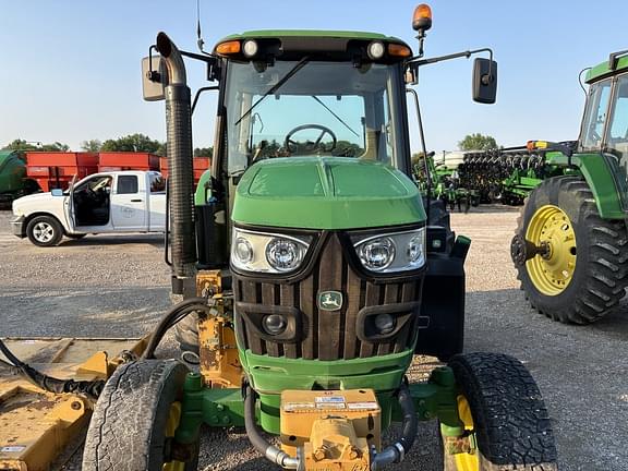 Image of John Deere 6125M equipment image 1