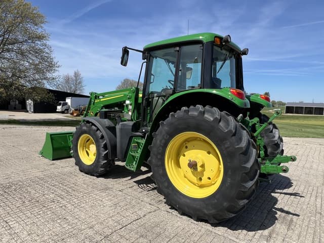 Image of John Deere 6125M equipment image 3