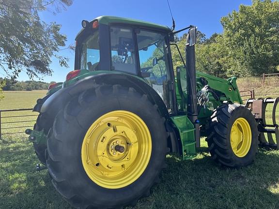 Image of John Deere 6125M equipment image 3