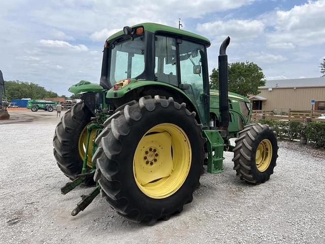 Image of John Deere 6125M equipment image 3