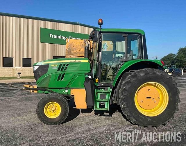 Image of John Deere 6125M equipment image 1