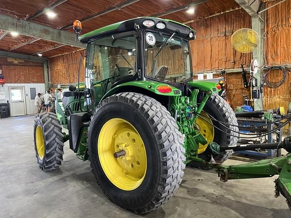 Image of John Deere 6125R equipment image 2