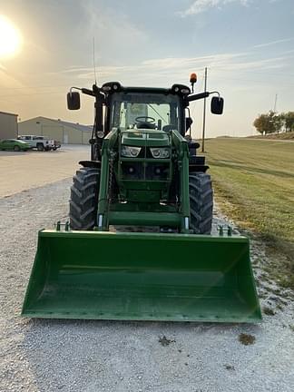 Image of John Deere 6125R equipment image 1