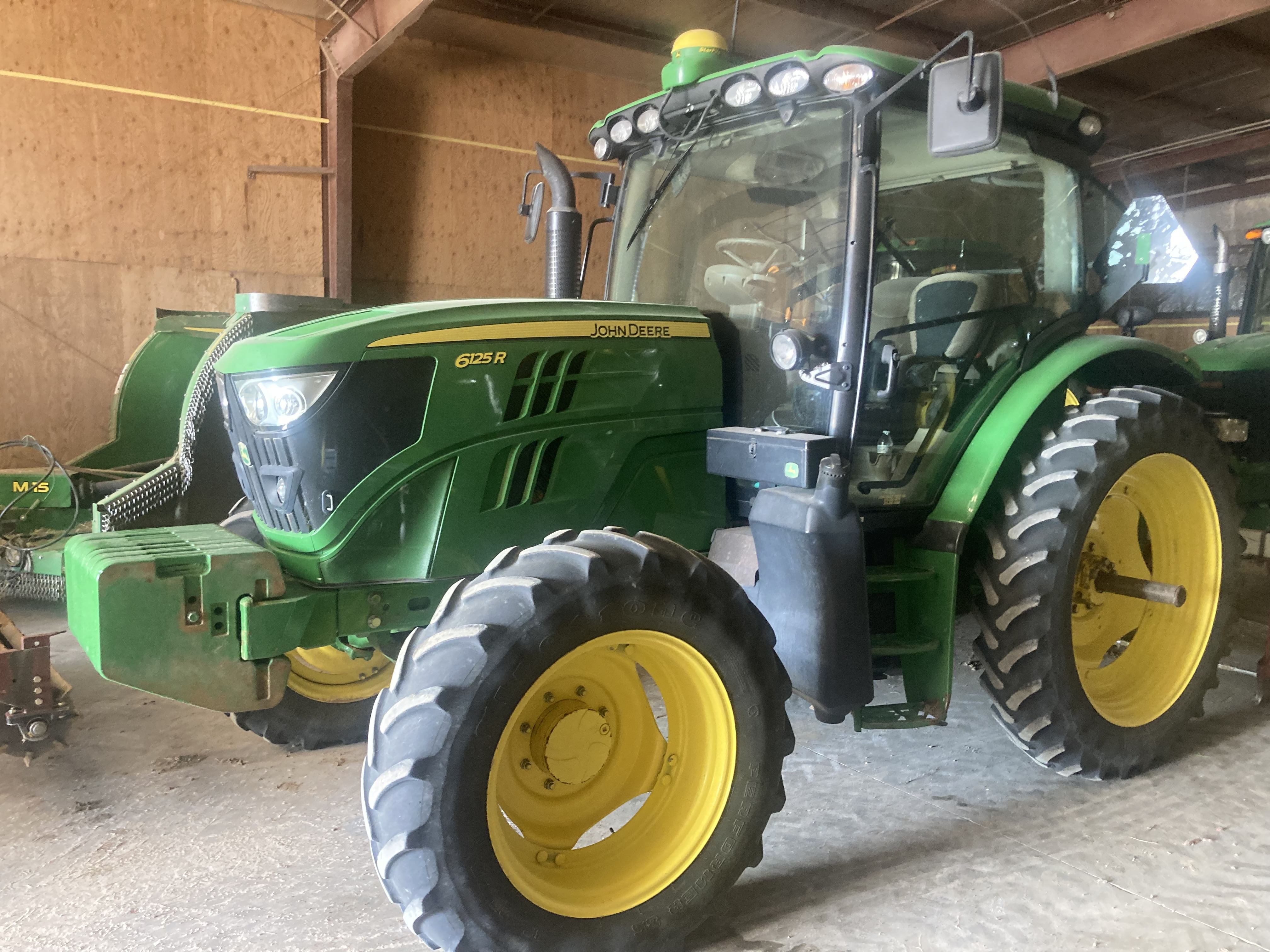 Main image John Deere 6125R