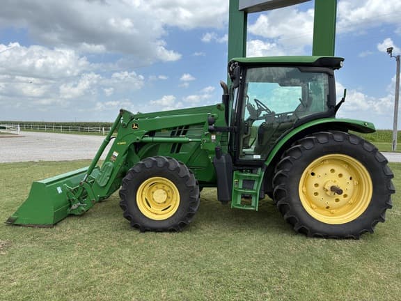 Image of John Deere 6125R equipment image 1