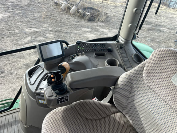 Image of John Deere 6125R equipment image 4