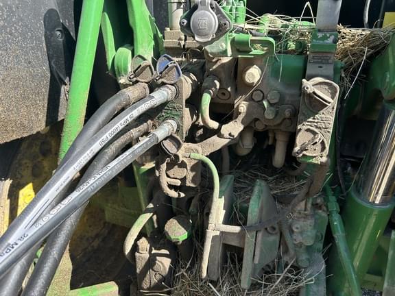 Image of John Deere 6125R equipment image 4