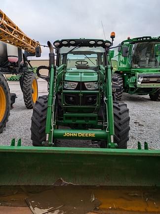 Image of John Deere 6125R equipment image 1