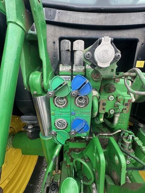 Image of John Deere 6125R equipment image 4