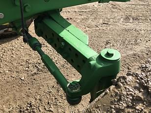 Main image John Deere 6125R 8