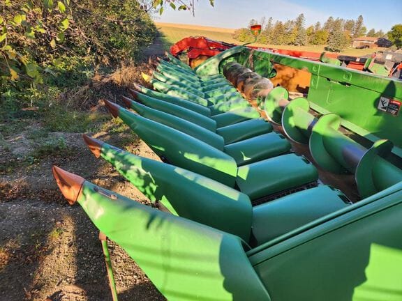 Main image John Deere 612C