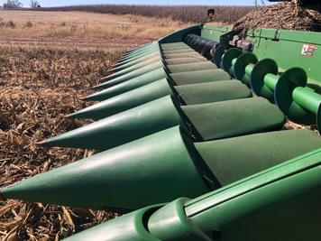 Main image John Deere 612C