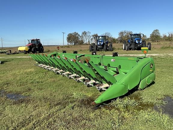 Image of John Deere 612C equipment image 2