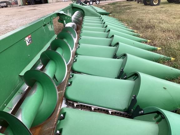 Image of John Deere 612C equipment image 2