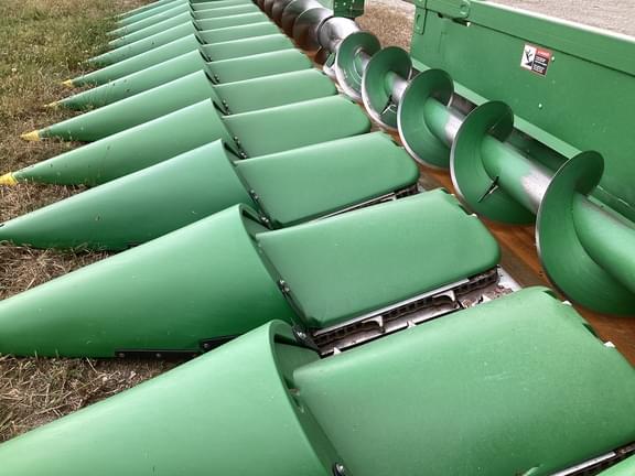 Image of John Deere 612C equipment image 1