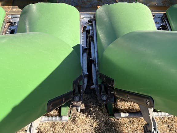 Image of John Deere 612C equipment image 3