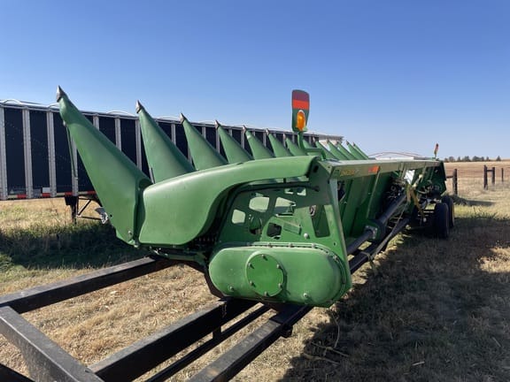 Main image John Deere 612C