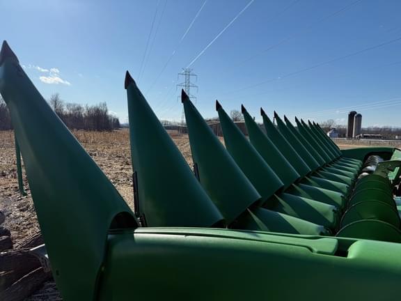 Image of John Deere 612C equipment image 2