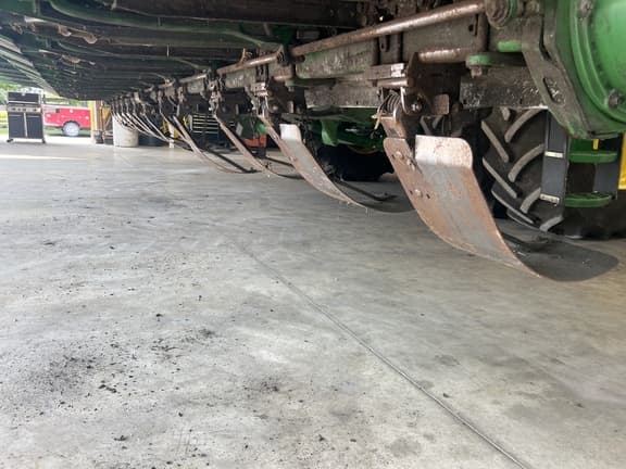 Image of John Deere 612C equipment image 2